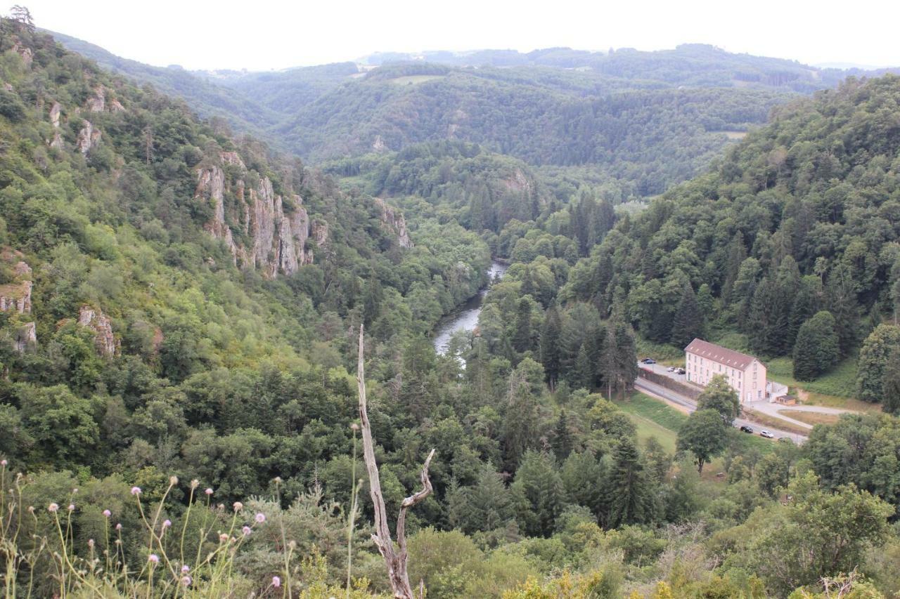 Maison Le Barrage Saint-Gervais-d'Auvergne Экстерьер фото